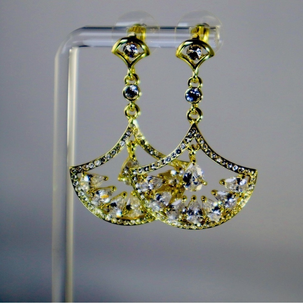 Crystal Tear-Drop Earrings NWOT